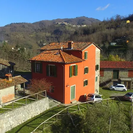 Casale Dorando Bed & Breakfast Barga